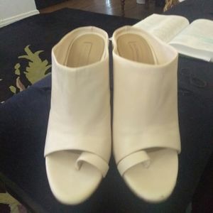 Very cute high heels